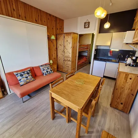 Moderne Au Coeur De Super Besse, A Proximite Des Pistes - Fr-1-814-85 Besse-et-Saint-Anastaise